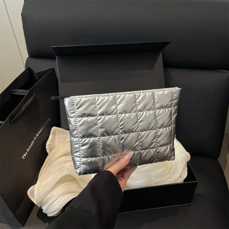 sac de rangement de maquillage de grande capacité, sac à cosmétiques de voyage de couleur unie pour femmes, sac de rangement de maquillage rembourré et matelassé