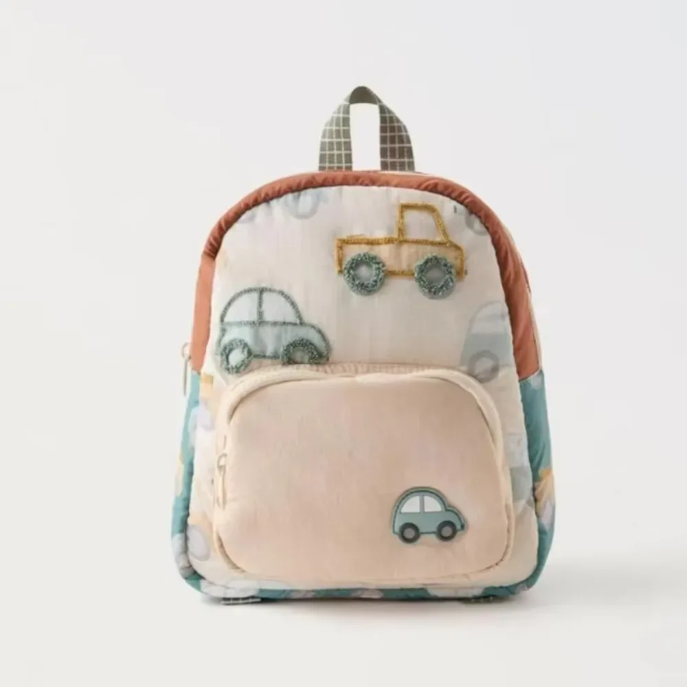 Sac à dos d'école de broderie de voiture de dessin animé pour enfants, cartable léger pour garçons et filles de la maternelle
