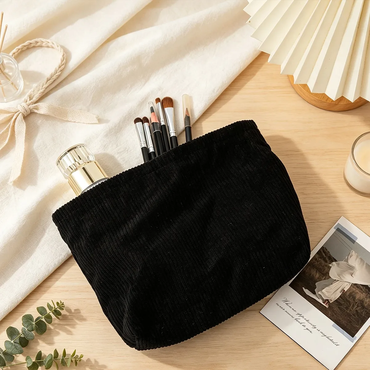 cadeaux personnalisés en velours côtelé pour demoiselles d'honneur, trousses de maquillage personnalisées avec lettres, cadeaux pour enterrement de vie de jeune fille, trousses de toilette de voyage