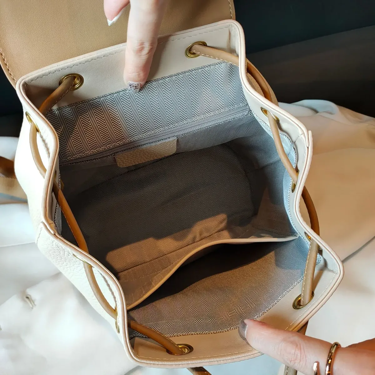 sac à dos antivol en cuir de vachette pour femme, sac de voyage pour femme, sac à dos tout assressenti, fermeture à cordes de loisirs, couleur frappée, 100% cuir