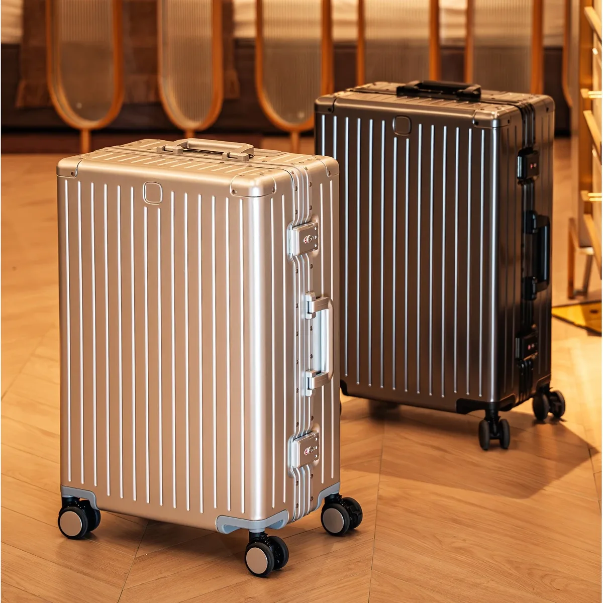 valise de luxe en alliage d’aluminium et de magnésium, avec roulettes multidirectionnelles, serrure tsa, idéale pour les voyages, disponible en différentes tailles (20, 24, 26 et 29 pouces).