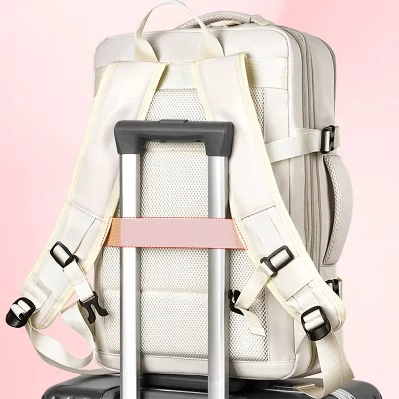 sac dos nylon beige clair poignées souple compartiments organisation voyage femmes usage courte séjour escapade