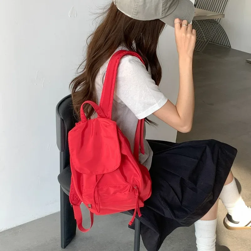 sac à dos coréen grande capacité avec rabat, nouveau sac à dos décontracté en nylon, sac à dos de sport polyvalent et tendance pour étudiants
