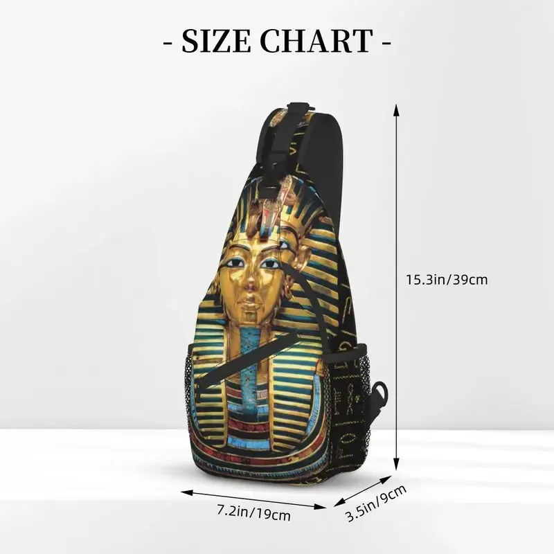 cool prairie gold pharaoh egyptian king tut sling crossbody sac à dos pour homme, hiéroglyphique égyptien initié, sacs de poitrine pour la randonnée