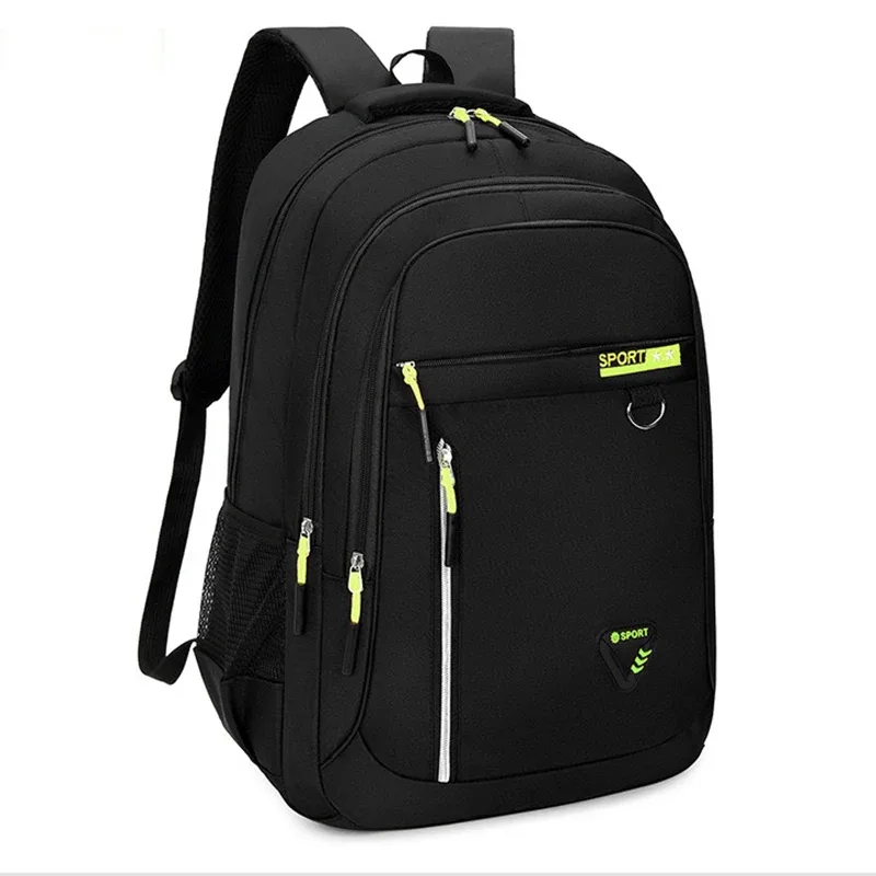 sac à dos multicouche de marque neutre pour hommes et femmes avec divers poches, adapté aux voyages d'affaires. fabriqué en nylon.
