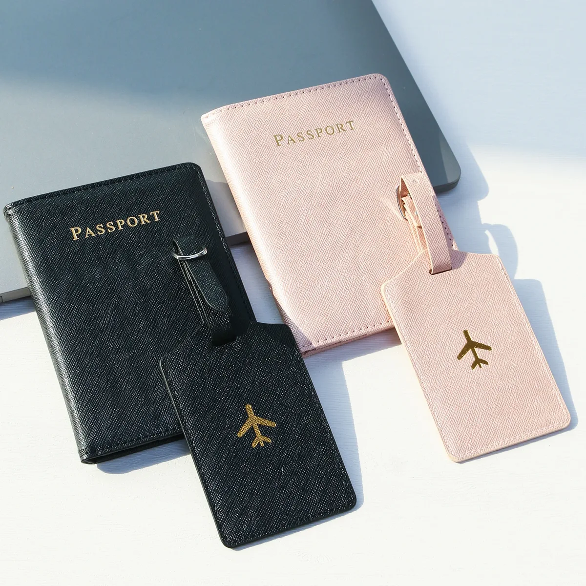 étiquette bagage simili cuir rose doré passeport motif avion accessoire voyage compartiment documents cartes identité