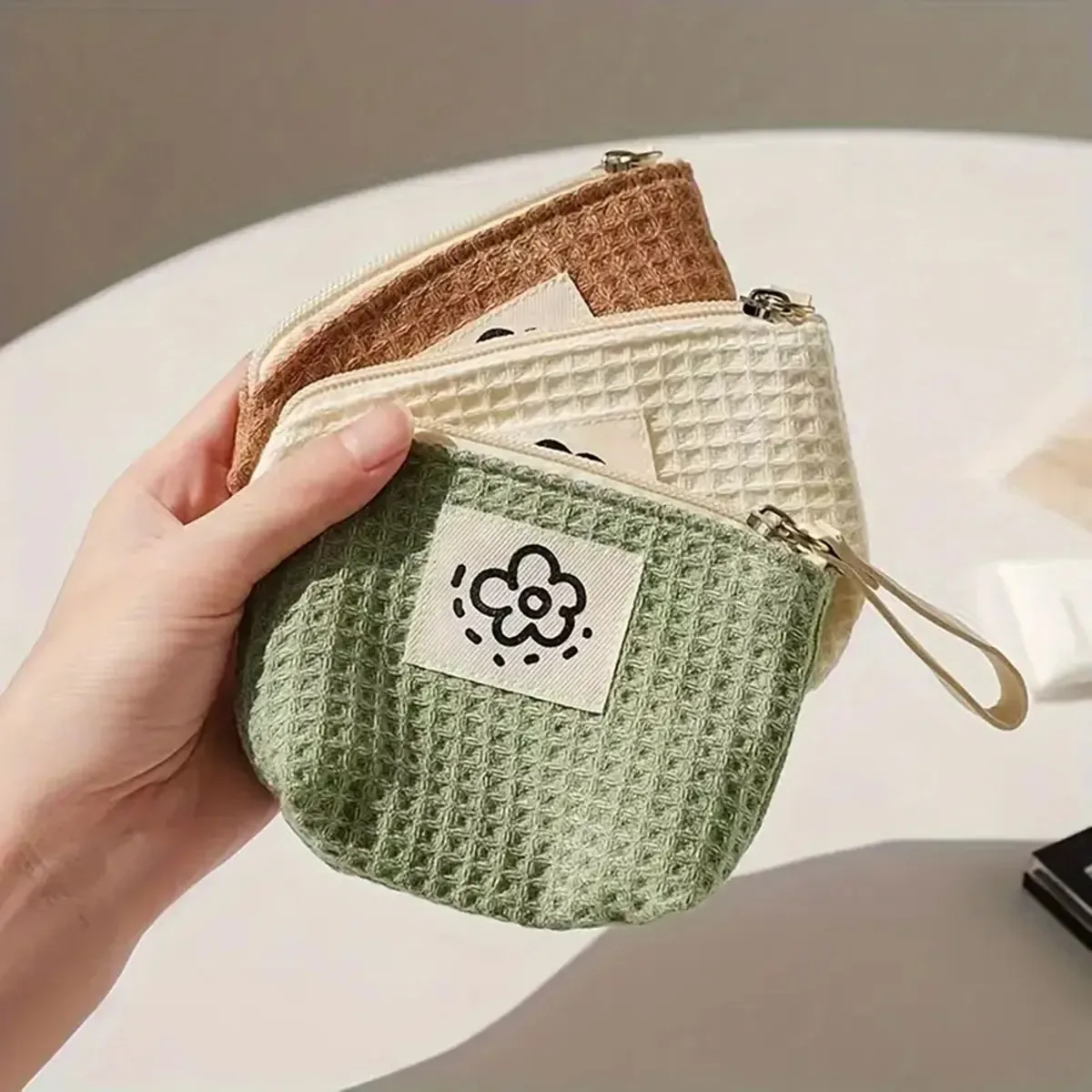 sac de rangement mignon et compact en vert matcha, sac portable pour serviettes hygiéniques, sac de rangement pour cosmétiques, porte-monnaie pour femmes