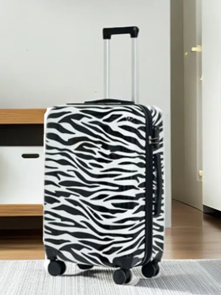 valise ensemble plastique zébré noir blanc roulettes poignée voyage famille grande taille transport affaires week end