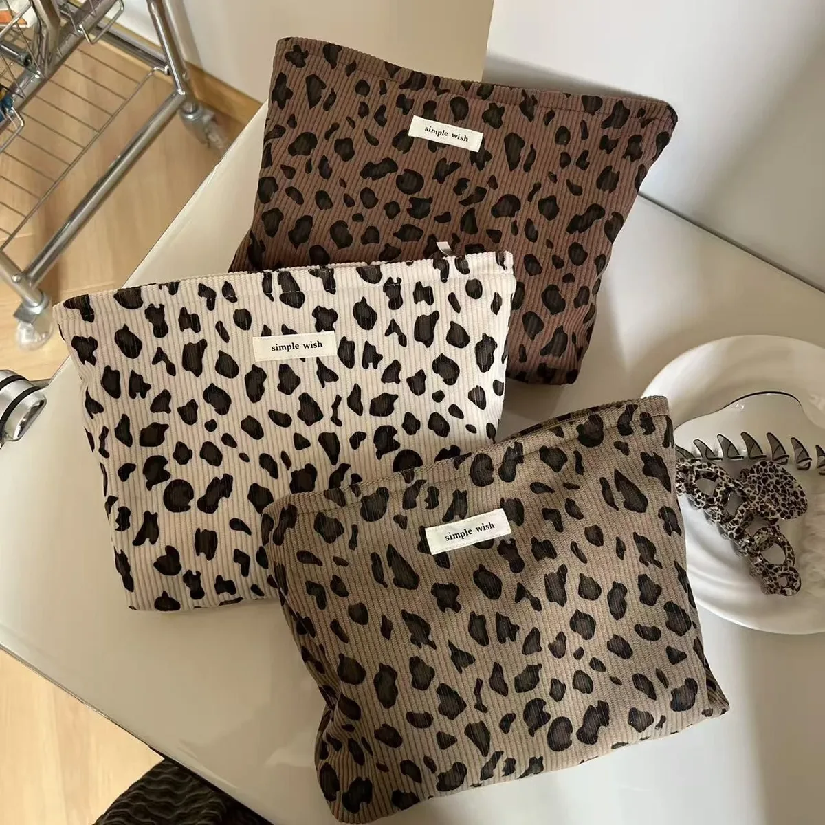 trousse de maquillage rétro en velours côtelé motif léopard, rouge à lèvres, organisateur de cosmétiques, sac à fermeture éclair, sac de lavage et de rangement de voyage pour femmes