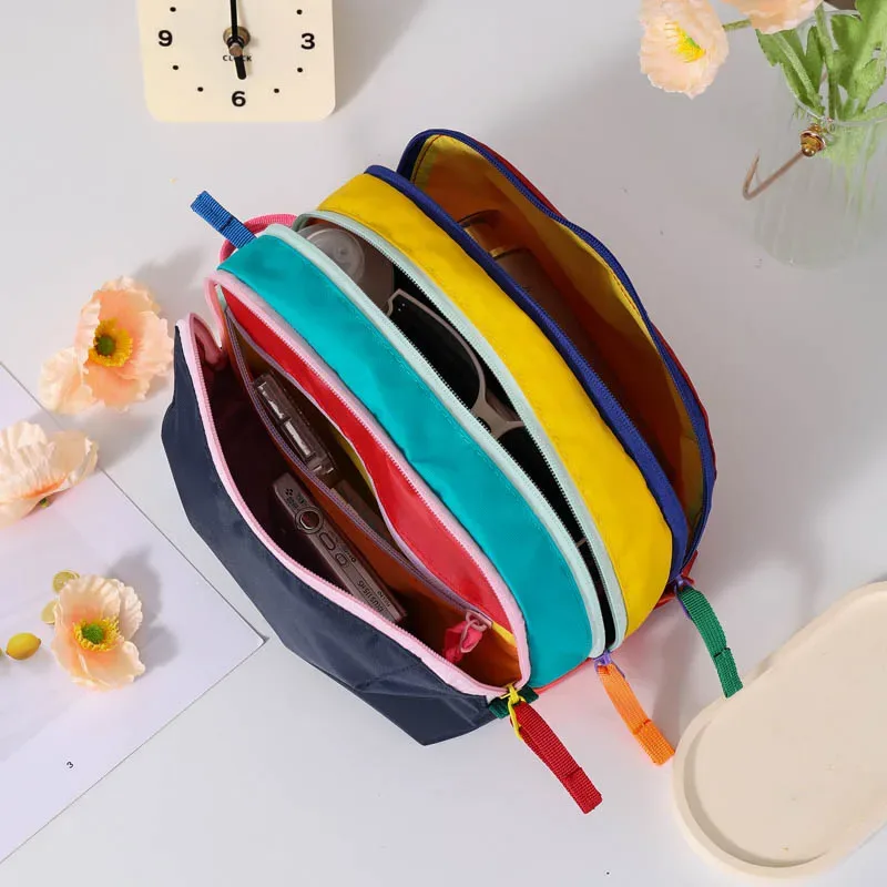 nouveau sac à bandoulière de voyage tendance aux couleurs dopamine, trousse de maquillage, sac de toilette en nylon imperméable grande capacité 4l, sac suspendu