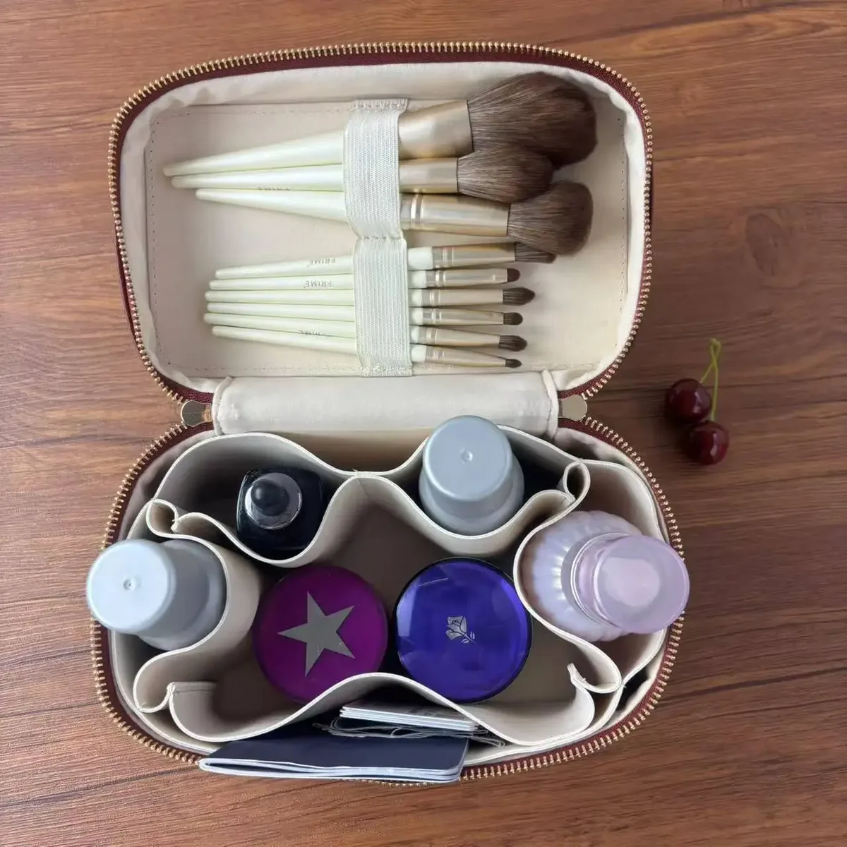 nouvelle trousse de voyage portable en cuir pu grande capacité pour femmes, trousse de maquillage et cosmétiques personnalisable avec logo