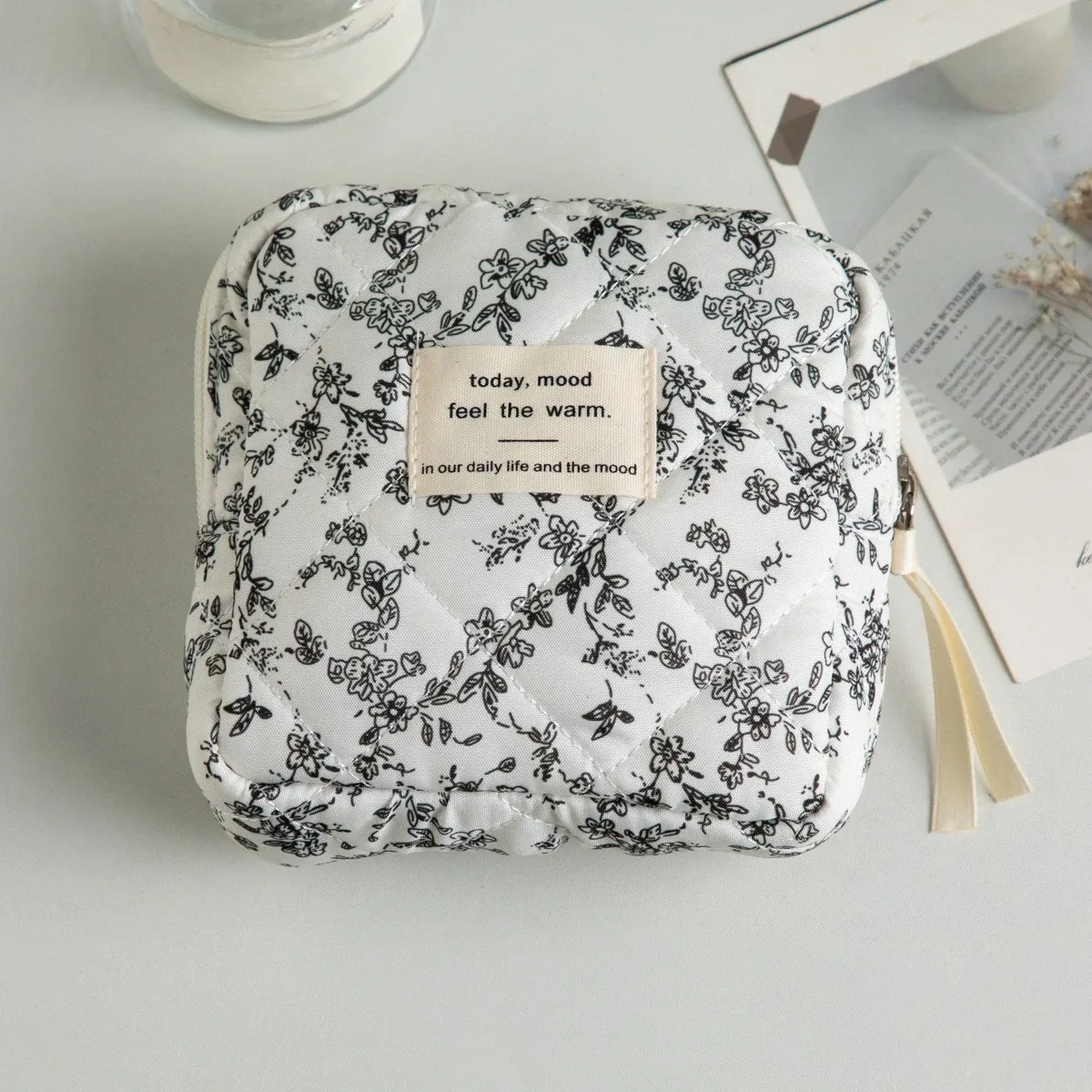 mini sac à cosmétiques carré mignon pour femmes, écouteurs portables, rouge à lèvres, serviettes hygiéniques, pochette de rangement, petits sacs de maquillage à fermeture éclair