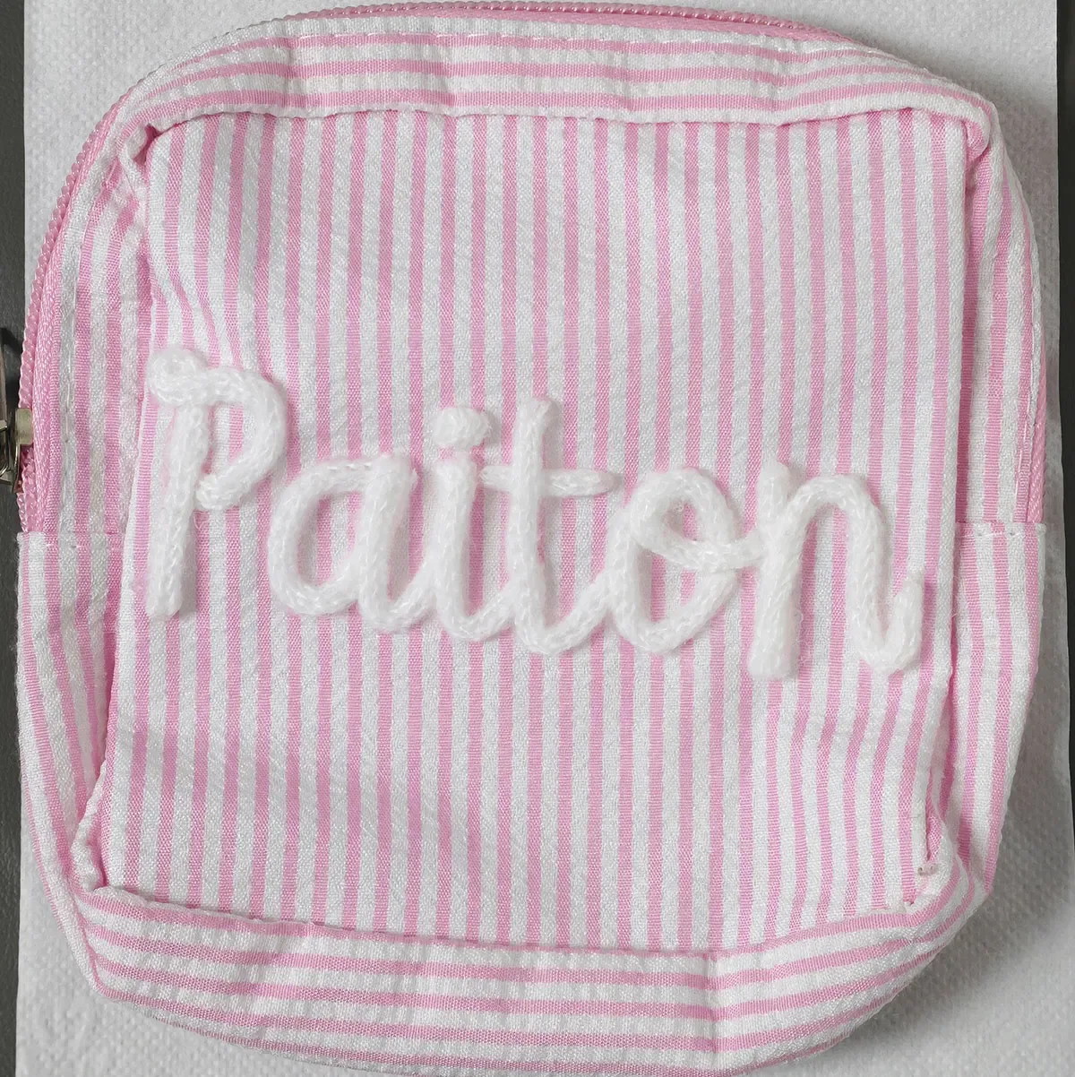 mini organisateur personnel à rayures personnalisées, trousse de voyage personnalisée, organisateur de maquillage personnalisé, cadeau pour elle, accessoire de voyage indispensable.