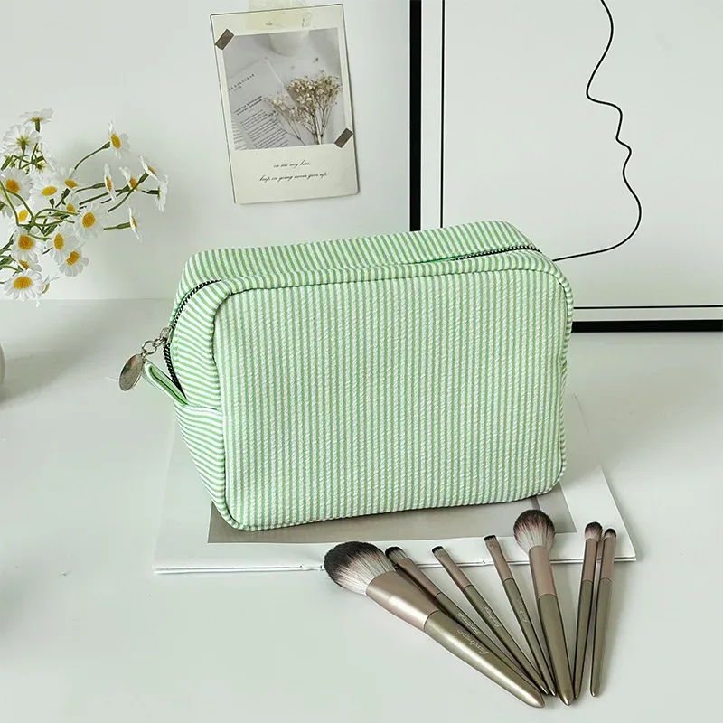 pochette cosmétique rayée personnalisée avec broderie de texte sur mesure, sac de voyage portable pour le rangement de maquillage et de soins de la peau diy