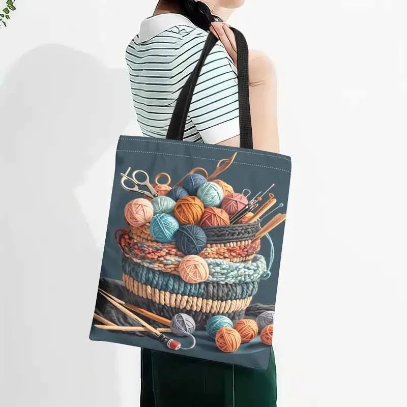 sac fourre-tout pour femme à imprimé aiguilles à tricoter colorées, grande capacité, sac à bandoulière pliable et réutilisable, sac de courses, pochette