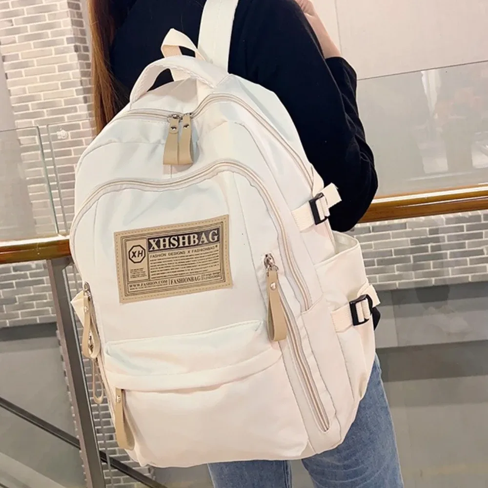 sac dos nylon solide beige rouge noir kaki décontracté poignée souple fermeture éclair usage journalier