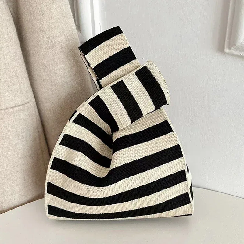 sac à main tissé à la main à la mode - mini sac à main boutonné pour femme - sac à main décontracté de style coréen - sac de courses réutilisable