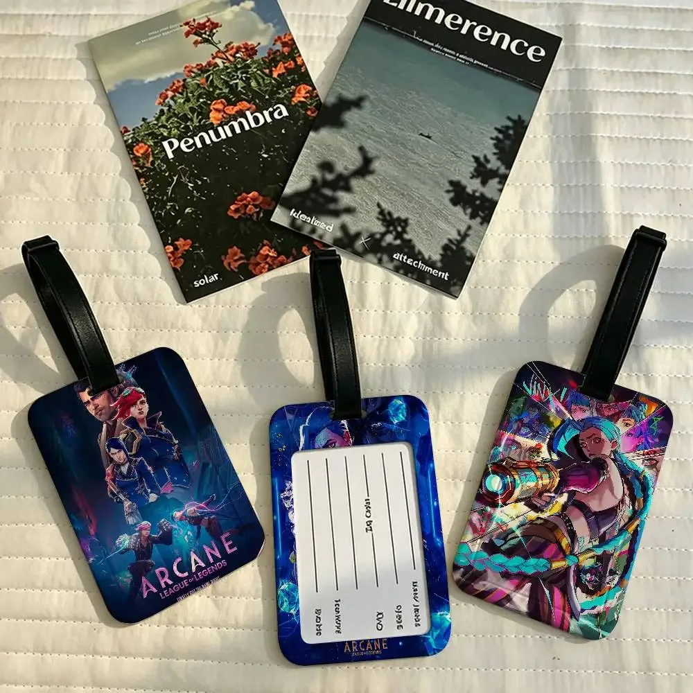 étiquette de bagage en pvc anime a-arcane avec carte d'information, étiquette anti-perte pour valise, sac à dos, accessoire de voyage