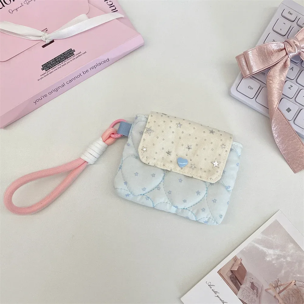 nouveau modèle style ins kawaii, sac de rangement souple et mignon pour cartes, appareil photo ccd et écouteurs, avec design à boutons, idéal pour transporter, cadeaux