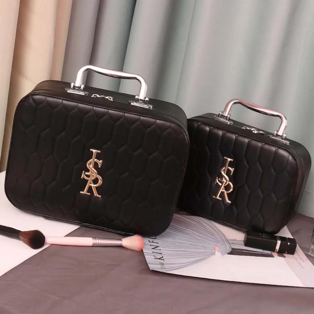 trousse de maquillage femme portable grande capacité nouvelle tendance instagram super populaire produit célébrité internet boîte de rangement valise en pu