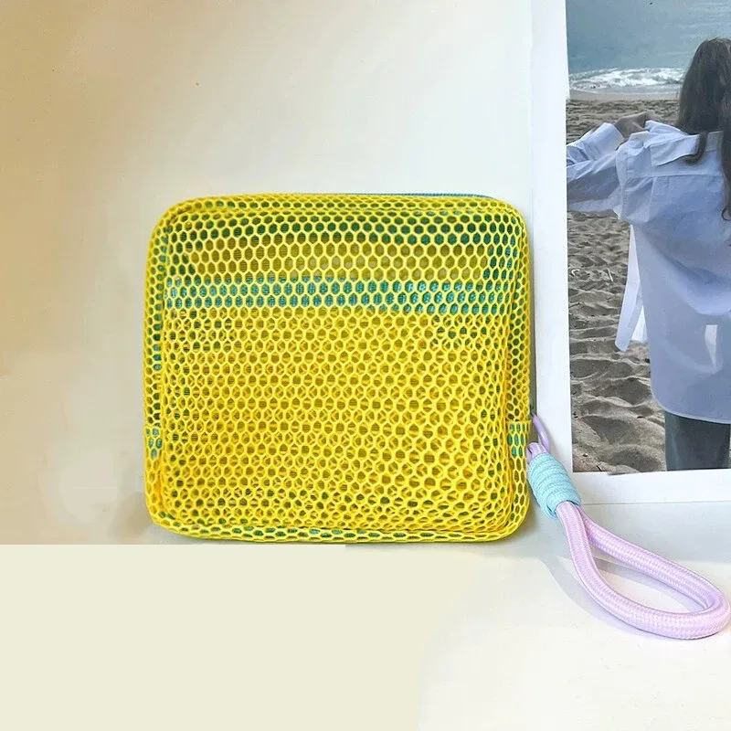petite pochette de plage en maille transparente, trousse de toilette avec dragonne amovible, organiseur de voyage pour crème solaire, clés, câbles