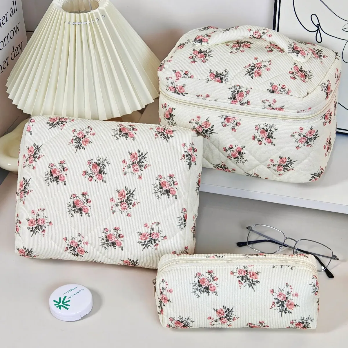 trousse de maquillage à imprimé floral de grande capacité, sac de rangement de cosmétiques de voyage portable, sac de style urbain simple avec doublure en polyester pour femmes