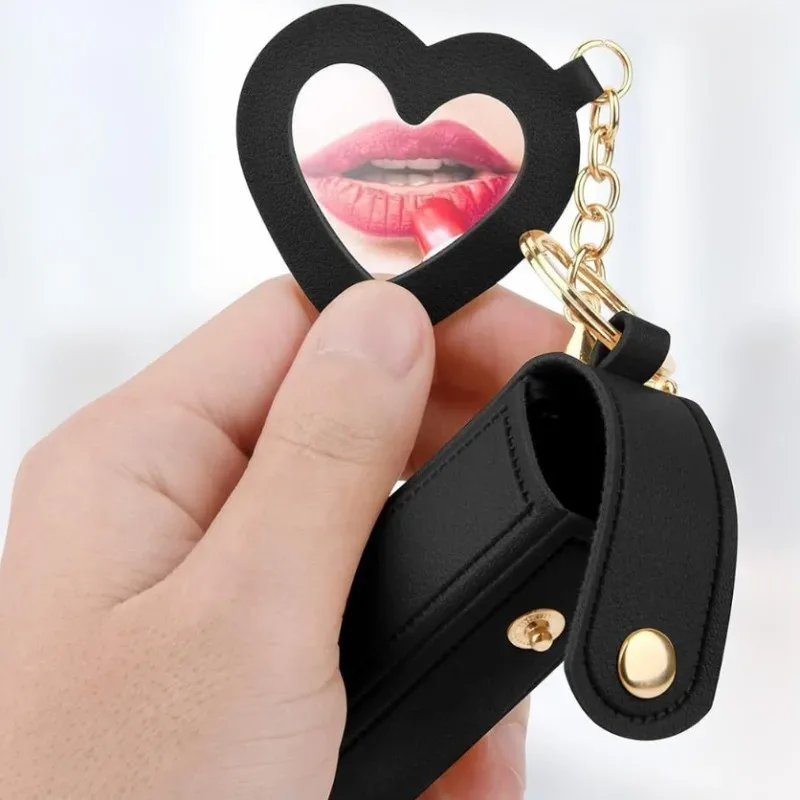 trousse toilette cuir motif coeur poignée portecles beige rose noir marron rouge voyage cosmetique miniature
