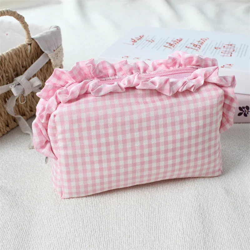 pochette de maquillage personnalisée à volants en gingham, trousse de toilette avec nom personnalisé, cadeau pour les demoiselles d'honneur