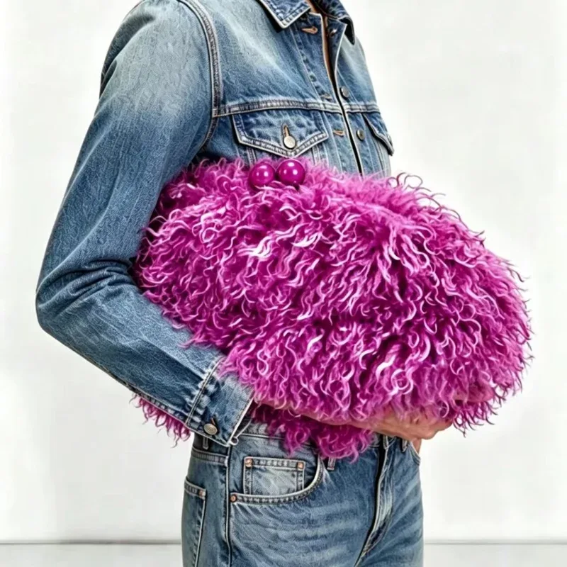 sac à main pochette en fausse fourrure kisslock pour femme, chaud et élégant pour l'hiver, avec fermoir à cadre et chaîne bandoulière, gris foncé, rouge, jaune