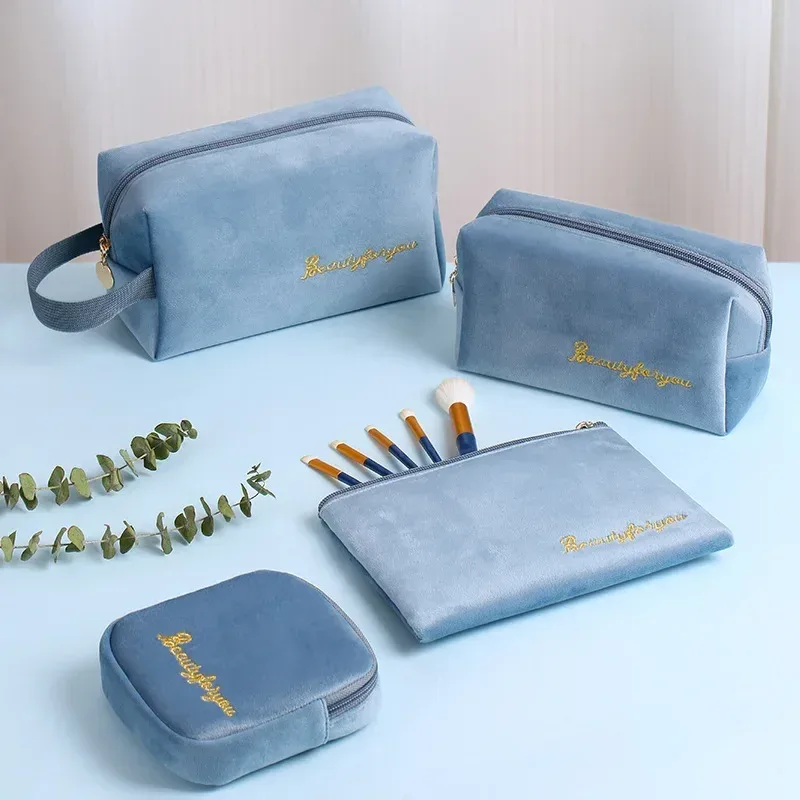 trousse de maquillage en peluche, trousse à cosmétiques pour femmes, grande trousse de toilette de voyage de couleur unie à fermeture éclair, pochette de lavage de beauté