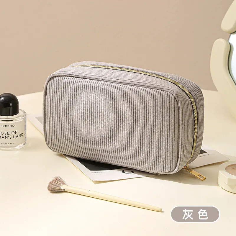 pochette de maquillage portable en velours côtelé pour femmes, pochette de rangement minimaliste pour cosmétiques de voyage, organiseur doux pour les articles de beauté quotidiens