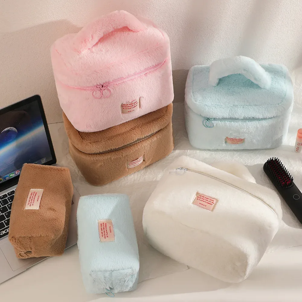 sacs de maquillage en peluche douce pour femmes, grande capacité, organisateur de cosmétiques quotidiens, fourre-tout de style simple, trousse de toilette de voyage, sac a main