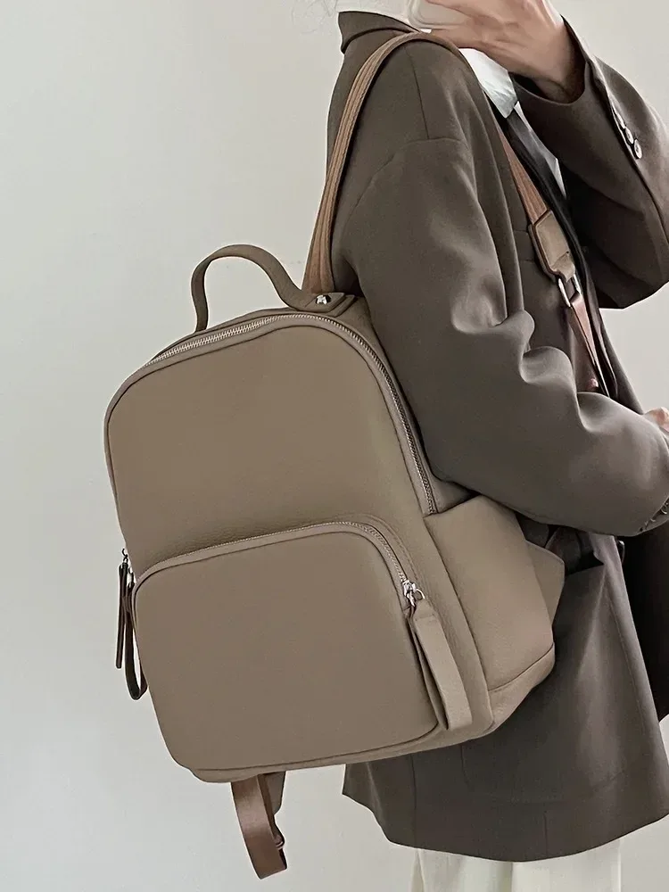 sac à dos en cuir de vachette première couche pour femme, grand sac de voyage pour femme, design tendance, sac d'école pour ordinateur portable, cartable universitaire pour femme