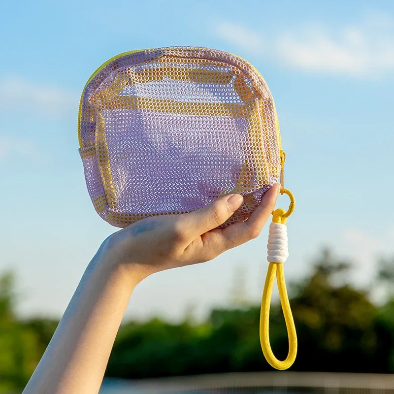 mini sac de maquillage en maille avec design dopamine perspective, sac de rangement pour crème solaire, clés, câbles, avec sangle de poignet amovible