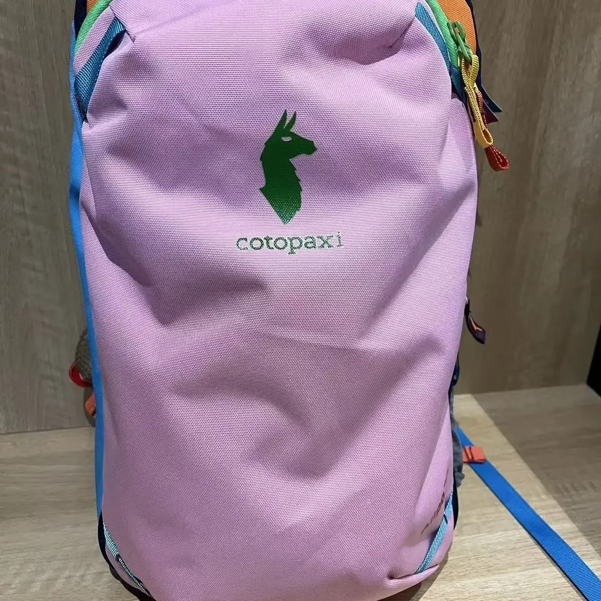 sac à dos double épaule durable 20l, design vibrant couleur camel, unisexe, pour étudiants, sac d'école polyvalent, pour les trajets quotidiens et les voyages