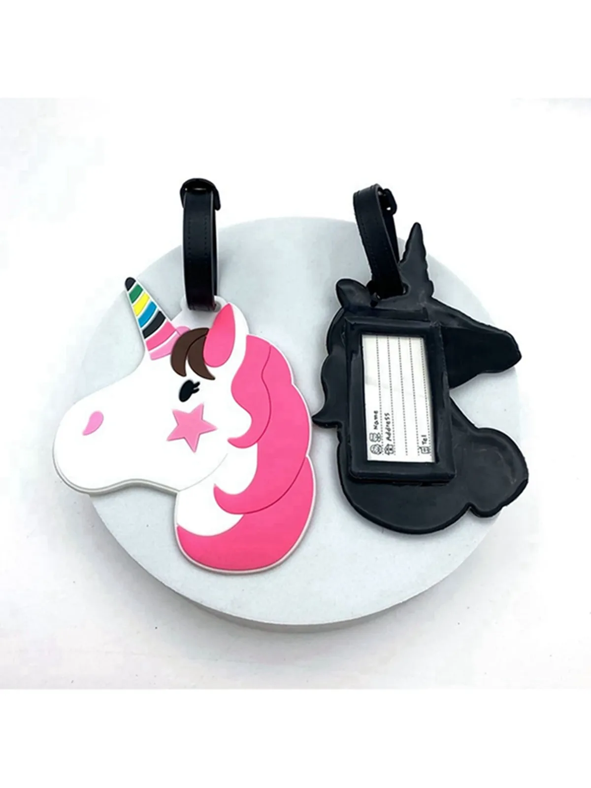 étiquette bagage silicium imprimé licorne jaune rose violet petite étoile bleue poignée noire voyage
