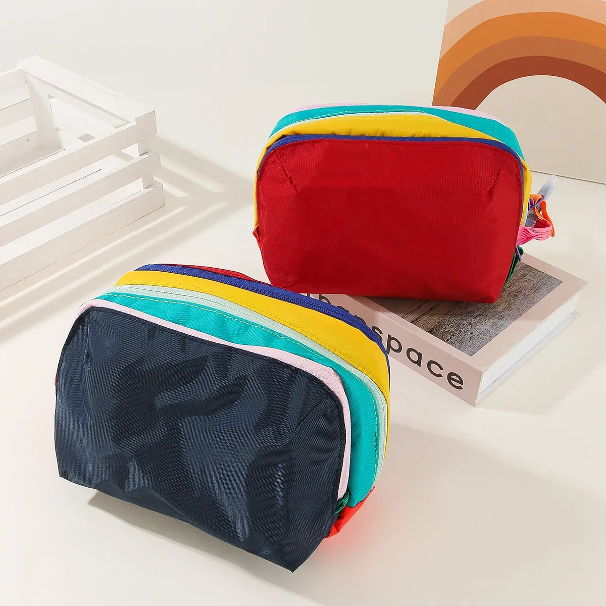 Sac de toilette portable durable aux couleurs dopamine, multi-couches, grande capacité, multifonctionnel, sac de maquillage de voyage