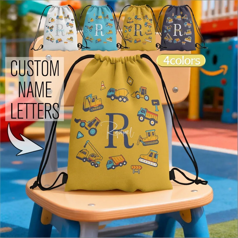 Sac à cordon personnalisé avec initiales et nom (1 pièce) - Texte/initiales personnalisés, camion de dessin animé, sacs de sport adaptés aux voyages, aux cadeaux de fête