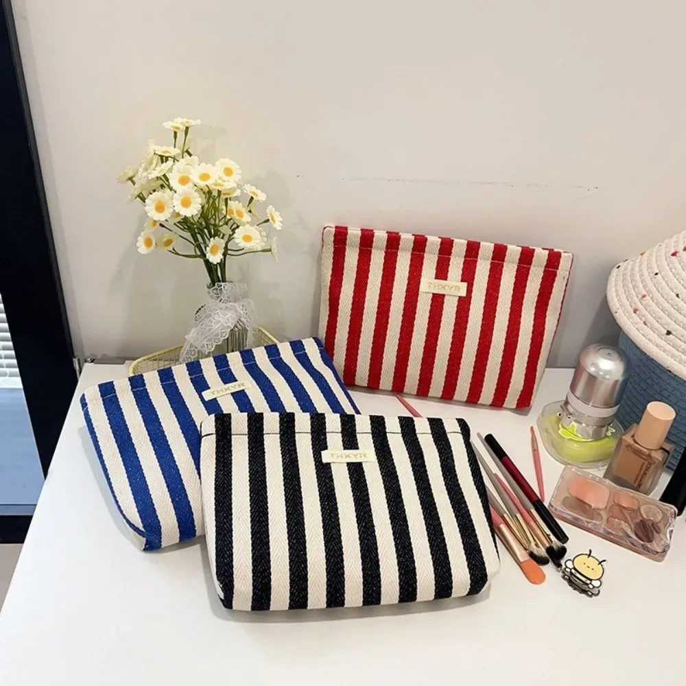 Nouveau Sac à cosmétiques Portable à rayures, léger, multifonctionnel, organisateur de maquillage à fermeture éclair, sac à main de grande capacité, voyage
