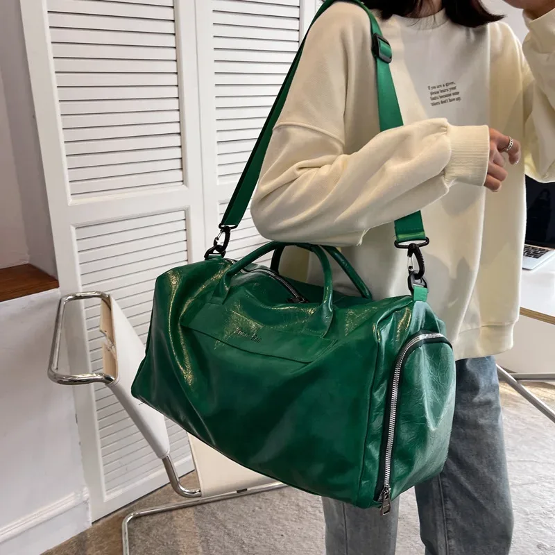 sacs de sport en pu imperméables avec logo, sacs à bagages, sacs de voyage, sacs de fitness, motif de nom imprimé personnalisé, vente en gros