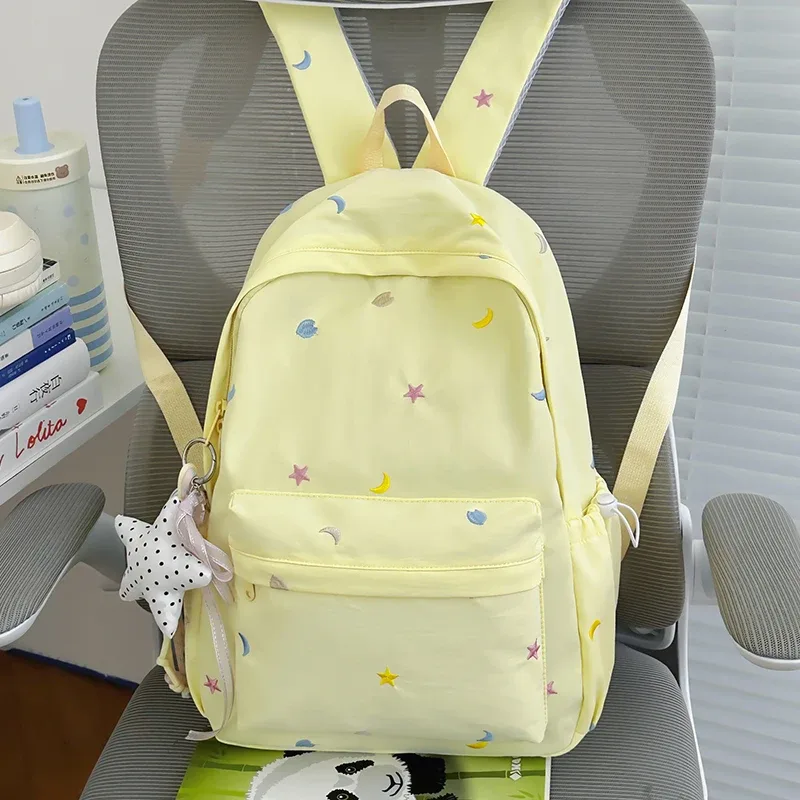 sac à dos y2k mignon et esthétique, léger, idéal pour les voyages, en nylon, décontracté, imperméable, pour adolescentes et étudiantes.