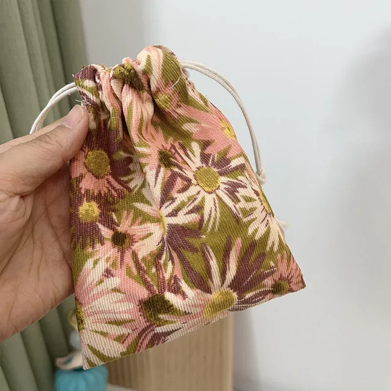 mini sac de rangement cosmétique à imprimé floral, sac de rouge à lèvres de maquillage wstring de proximité, petit gril, sac d'emballage de chaussettes de sous-vêtements de voyage