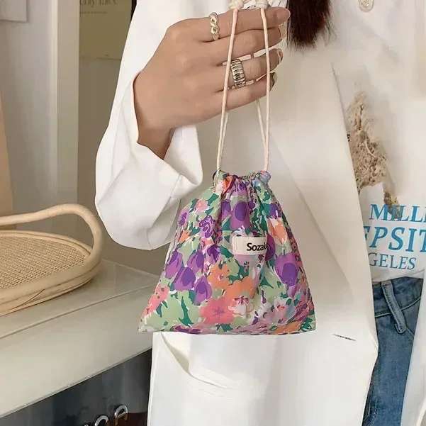 sacs à main de maquillage mignons pour femmes, sac de rangement pour cosmétiques de voyage, porte-monnaie pour rouge à lèvres et grill floral, portefeuille kawaii, petite pochette en poudre