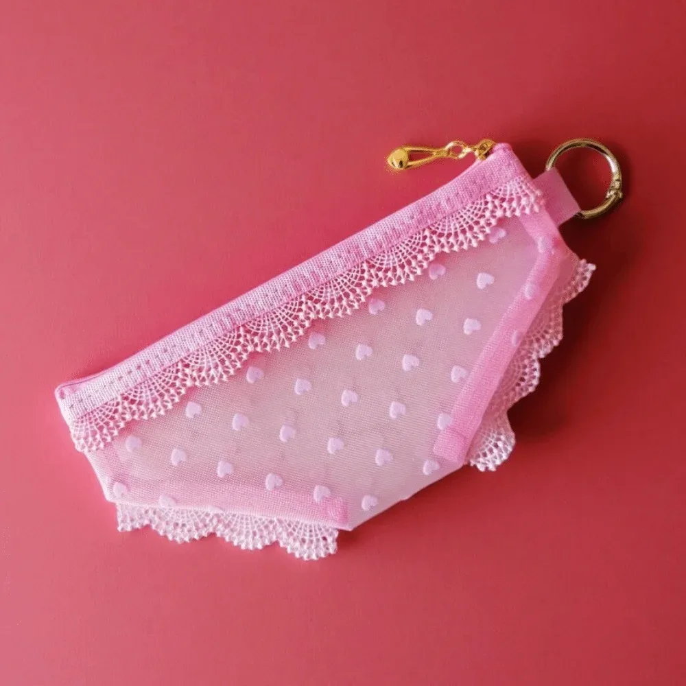 pochette de rangement cosmétique unique en forme de slip, en dentelle et maille, motif cœur, style y2k, transparente, pour maquillage et articles de toilette, idéale pour le voyage