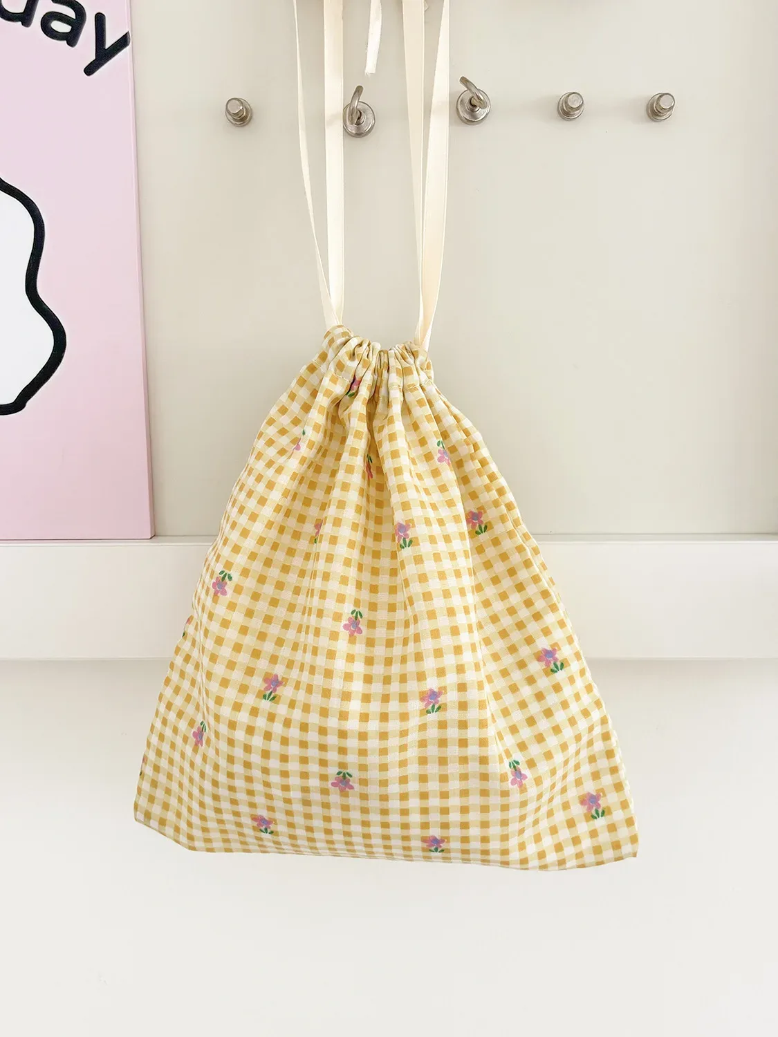 sac à cordon jaune à motif floral, sacs de rangement de voyage en tissu, sacs de tri portables pour articles divers, grandes pochettes à cordon