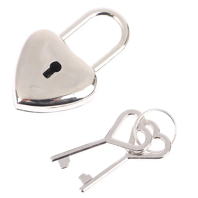 cadenas forme coeur métal rose voyage organisation sécurité clé durabilité accessoire protection collectible cadeau