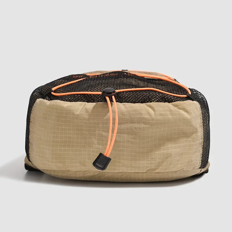 sac dos toile beige bandes noires poche intérieure fendue ceintures jacquard randonnée sport décontracté