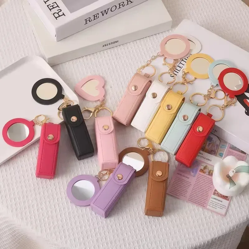 trousse cosmétique cuir motif coeur rouge bleu rose beige portable miroir lipstick transport voyage