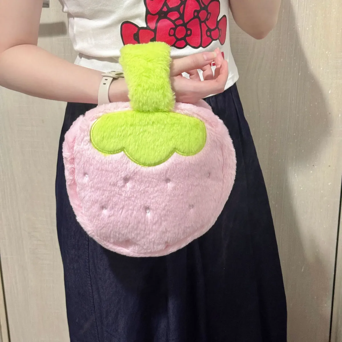sac à cosmétiques en peluche fraise pour femmes, sac de lavage de voyage, grande capacité, organisateur de soins de la peau, sacs de rangement de maquillage mignons