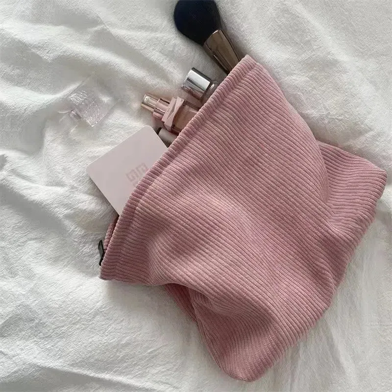 trousse de maquillage personnalisée en velours côtelé, cadeau pour demoiselle d'honneur, pochette de voyage pour les vacances, trousse de toilette personnalisée avec nom, trousse de toilette de voyage